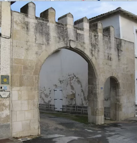 Porte St Jacques- Brioux
